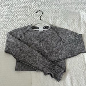 Motion Seamless Long Sleeve Crop Top, used once